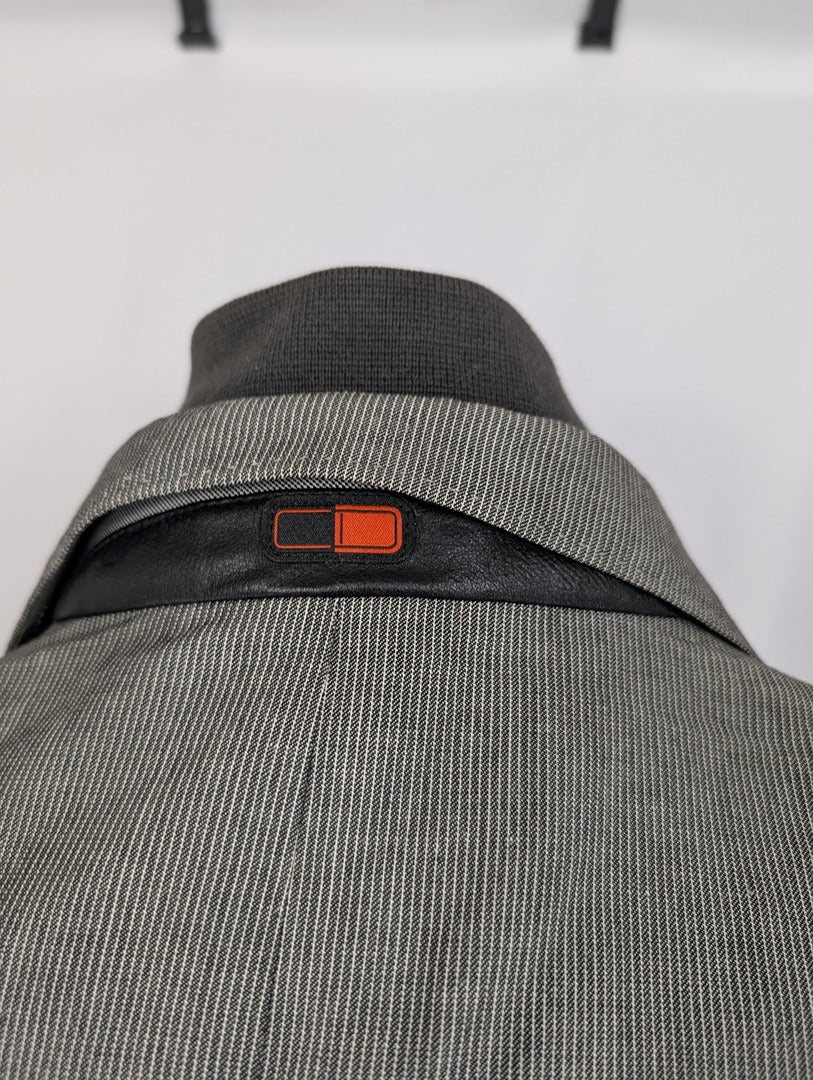 Veste Corneliani Id grise taille 48r en coton lin