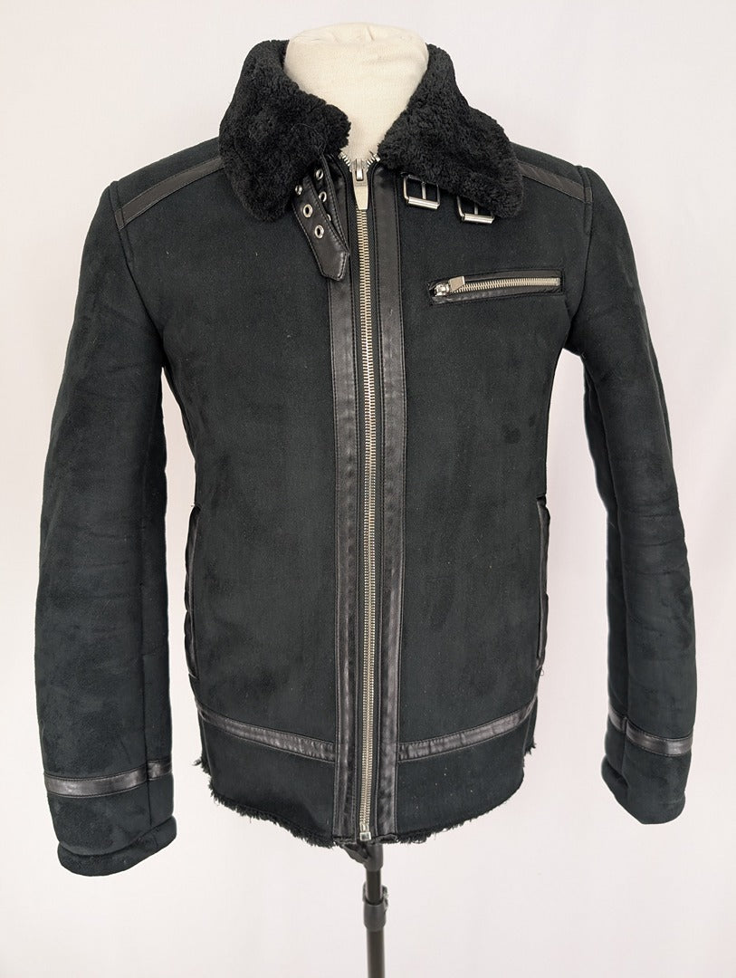 Veste Zara Man noire style biker en fausse fourrure