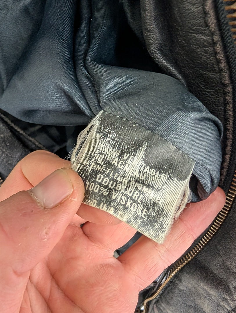 Veste en cuir d'agneau noir